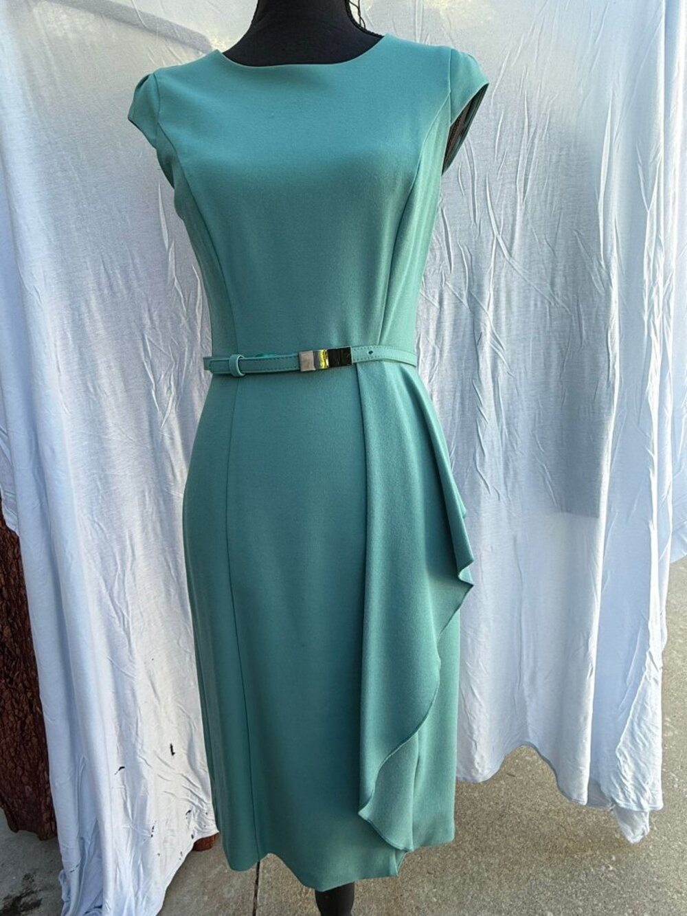 White House Black Market Mint Belted Sheath Dress Size 2